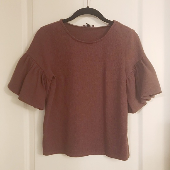 Express Petite Textured Short Bell Sleeve Top - Picture 2 of 5